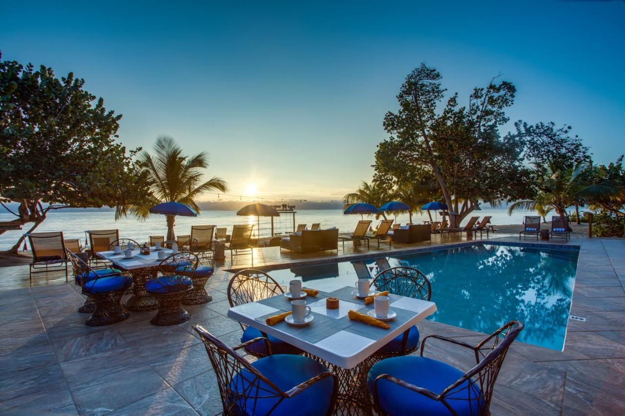 Mariposa Belize Beach Resort Placencia Bagian luar foto