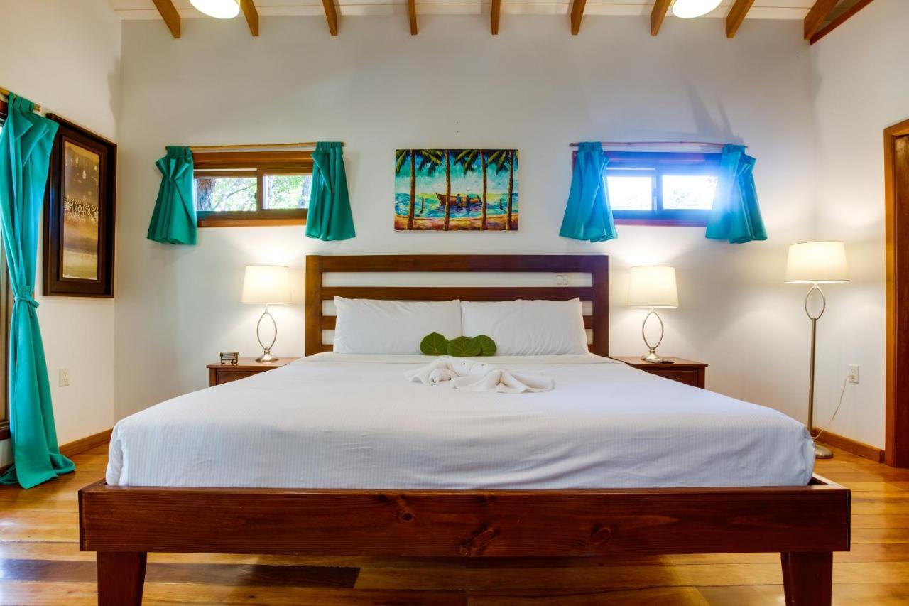 Mariposa Belize Beach Resort Placencia Bagian luar foto