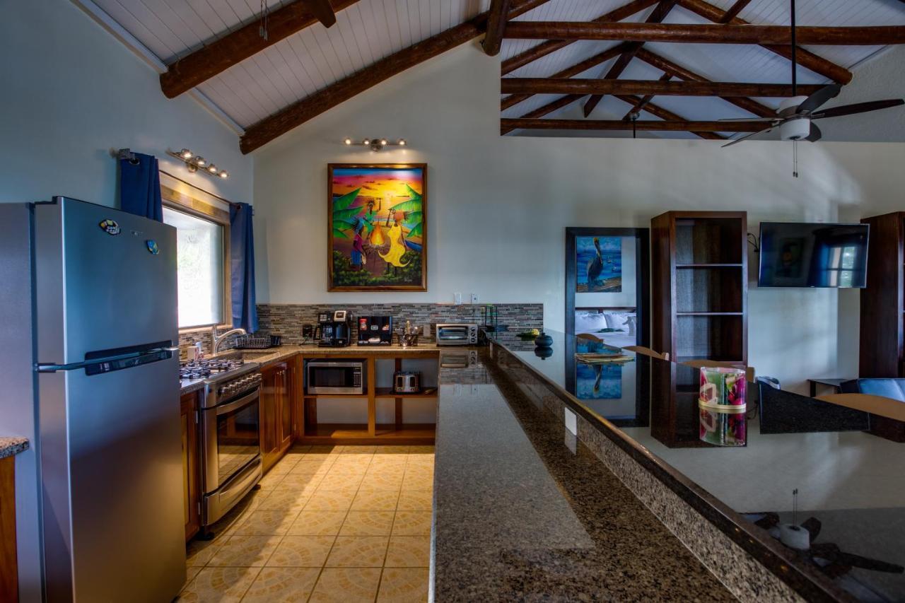 Mariposa Belize Beach Resort Placencia Bagian luar foto