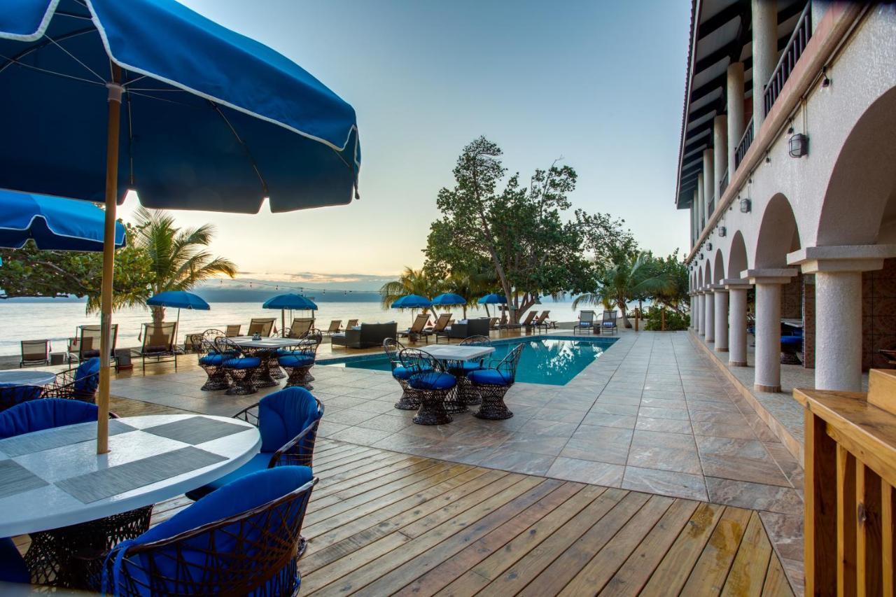 Mariposa Belize Beach Resort Placencia Bagian luar foto