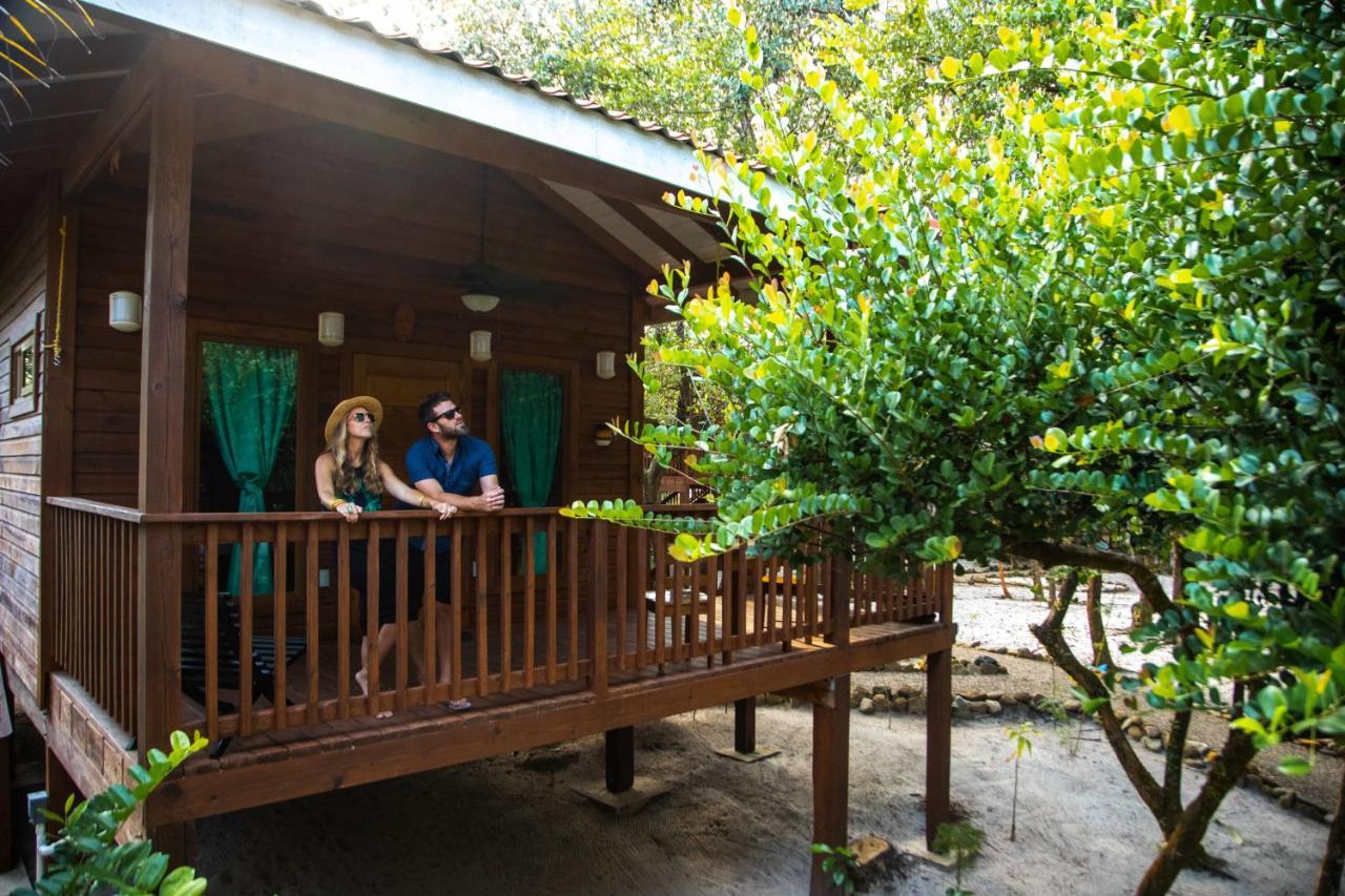 Mariposa Belize Beach Resort Placencia Bagian luar foto