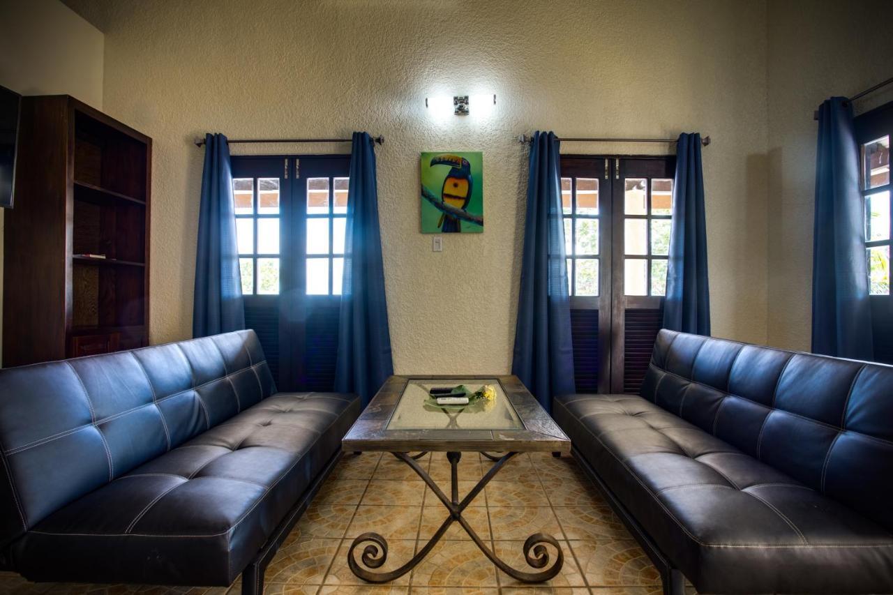 Mariposa Belize Beach Resort Placencia Bagian luar foto