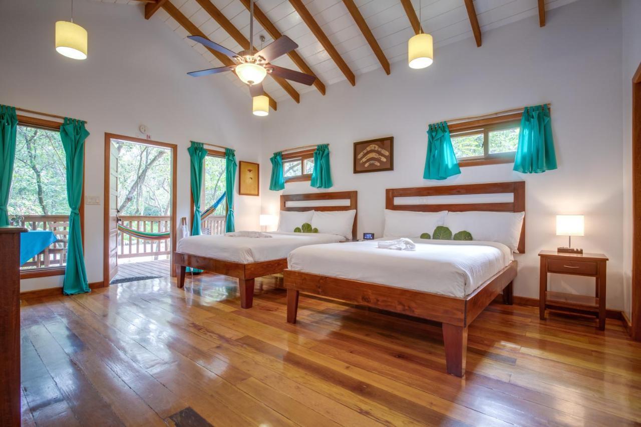 Mariposa Belize Beach Resort Placencia Bagian luar foto