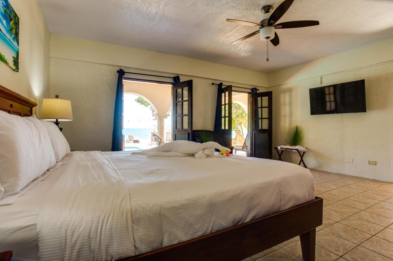 Mariposa Belize Beach Resort Placencia Bagian luar foto
