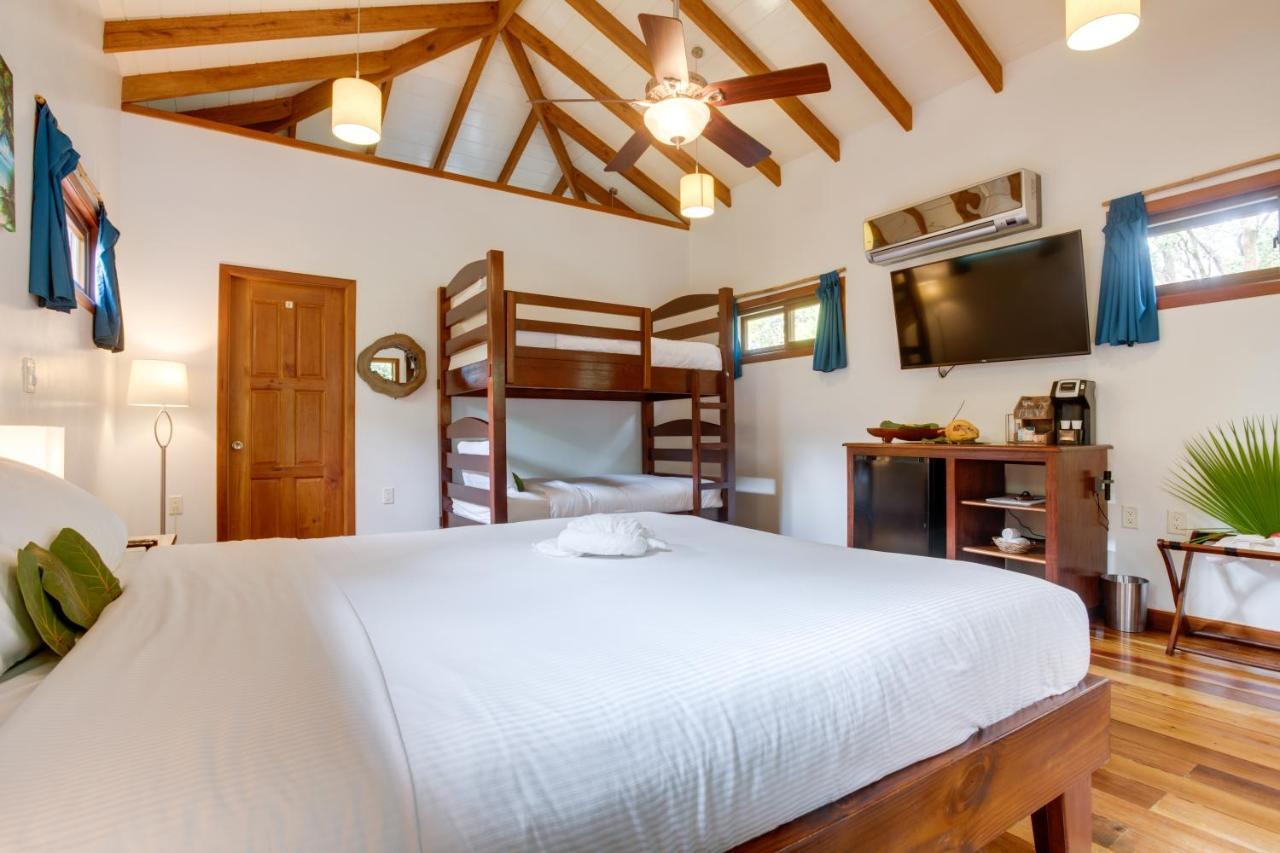 Mariposa Belize Beach Resort Placencia Bagian luar foto